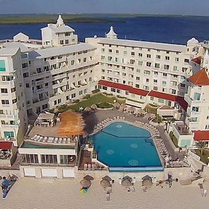 Bsea Cancun Plaza Hotel